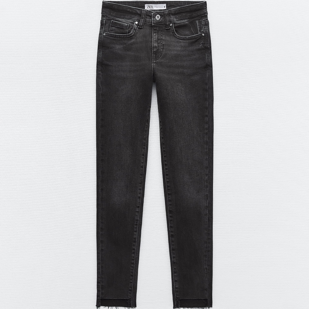 Zara mid rise five pocket skinny jeans